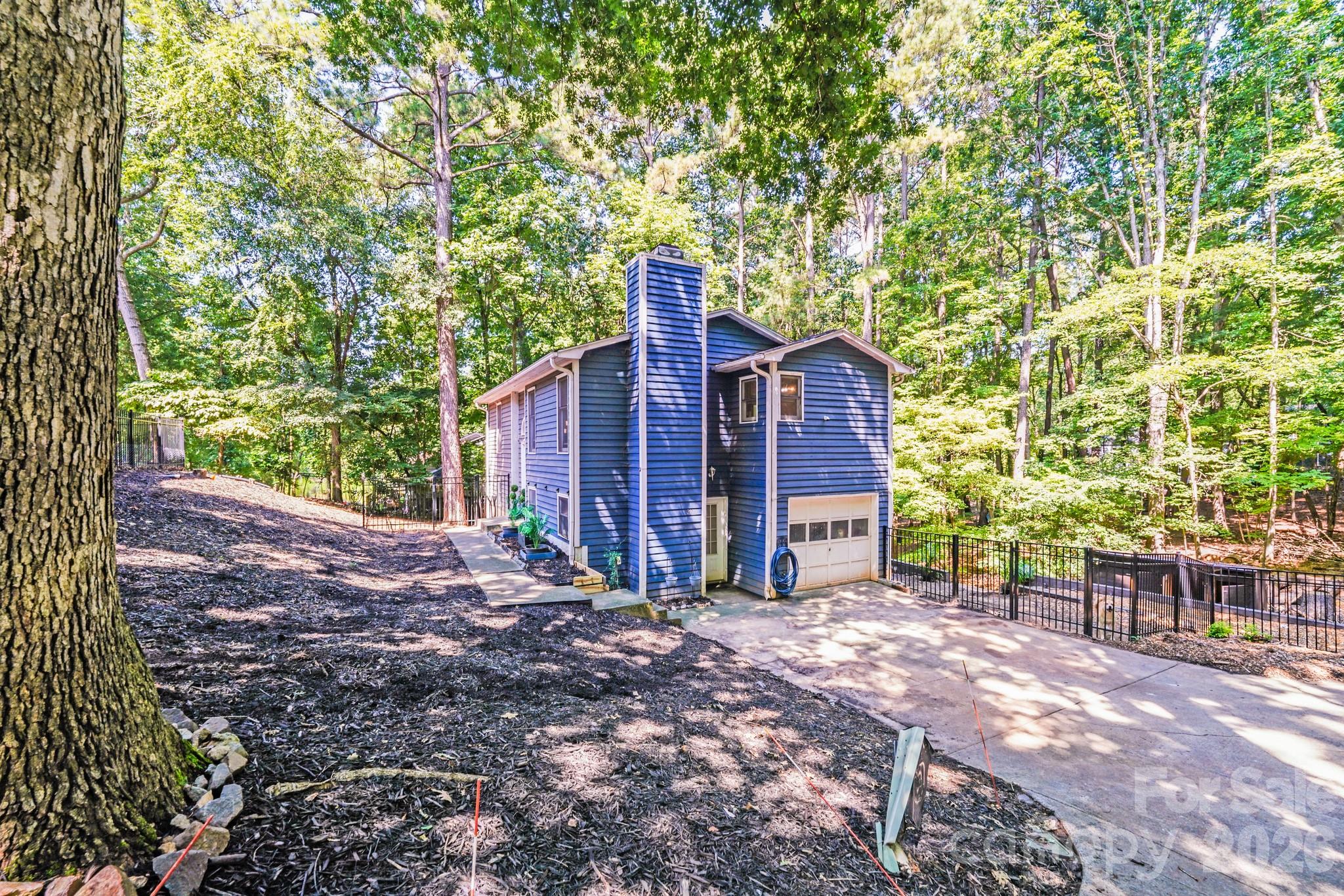 Tega Cay - Residential