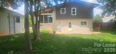 Photo of 2032 Emerywood Drive, Charlotte, NC 28210 (MLS # 4408506)