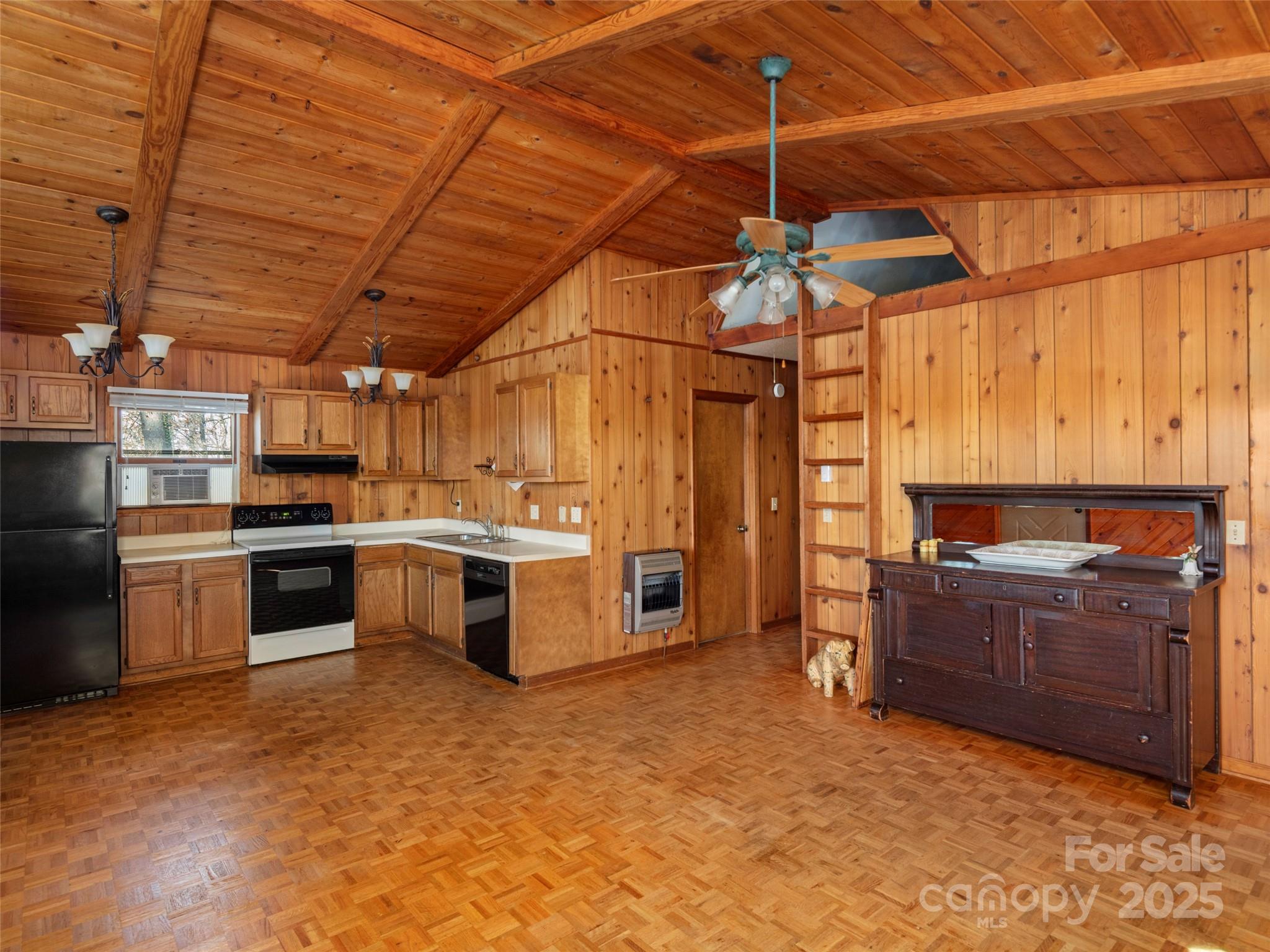 73 Top of the Mountain Road