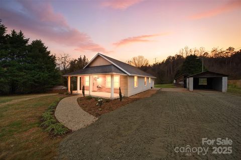 2027 Old Shelby Road Hickory NC 28602