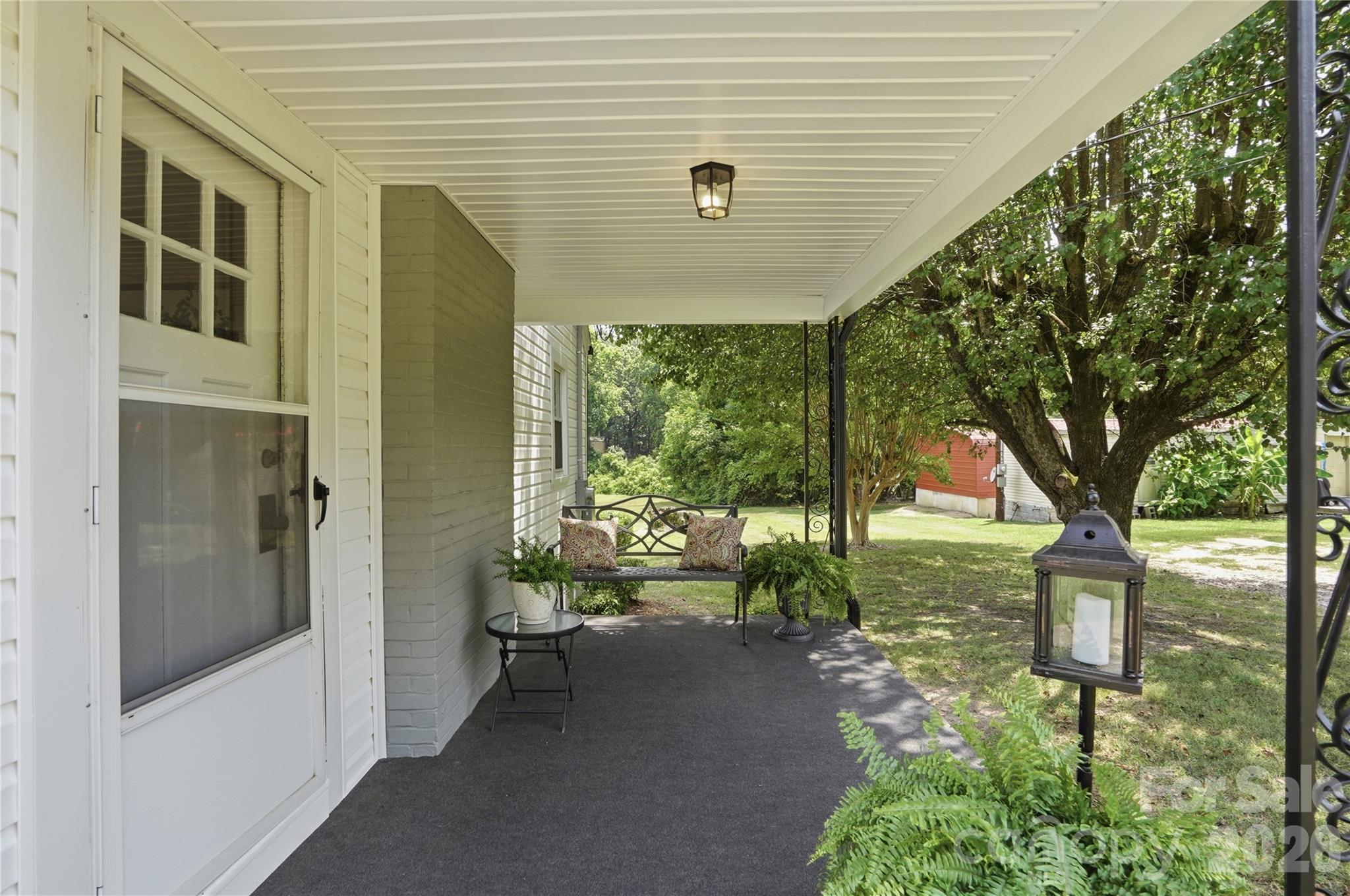 1203 W Gold Street Extension