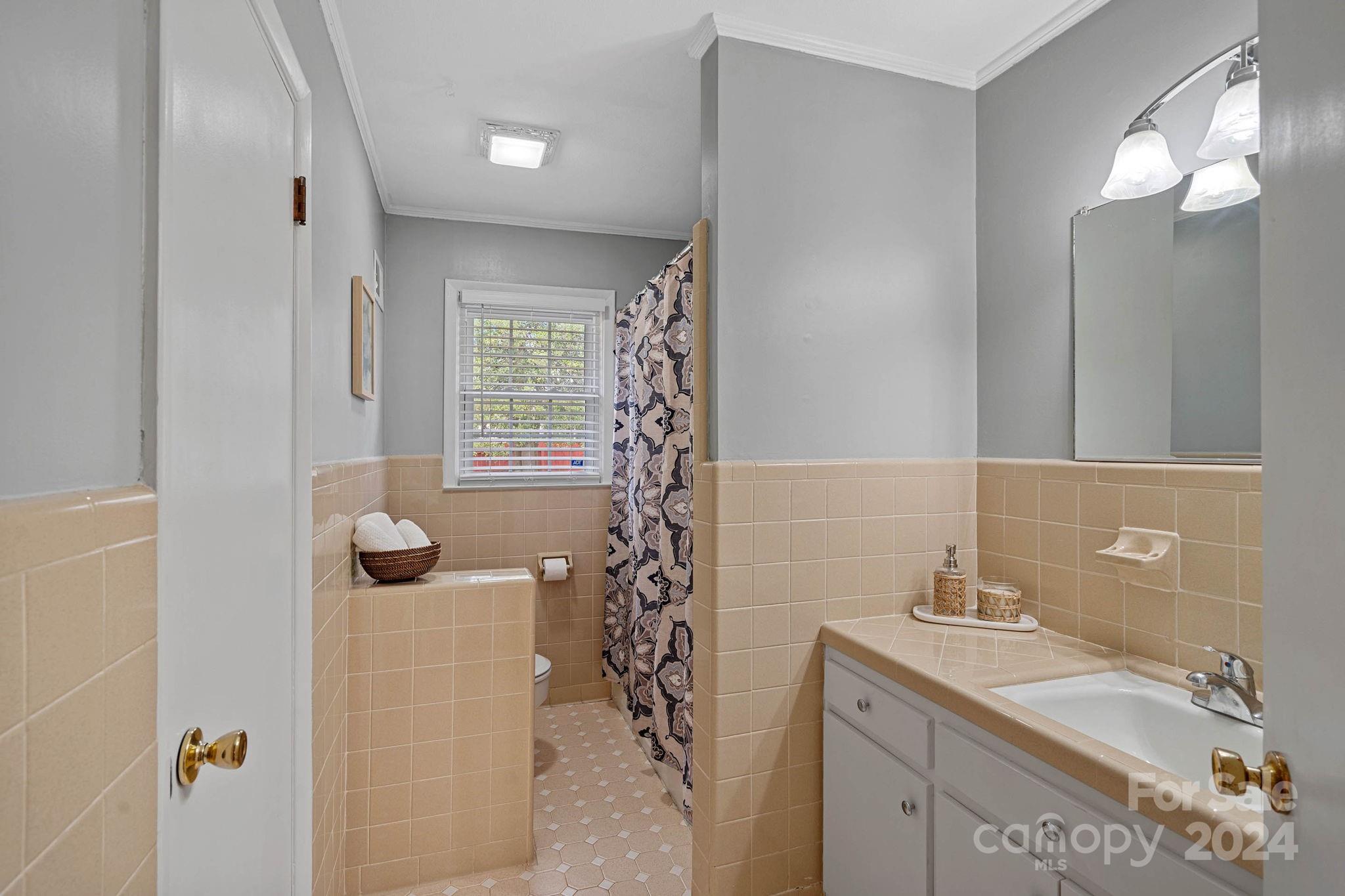 Forest Hills - Residential