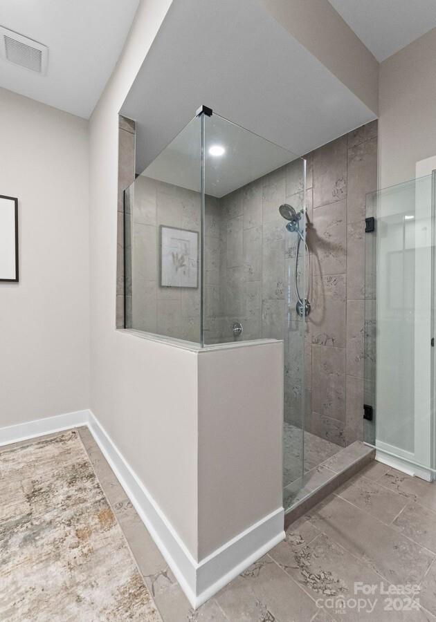 Charlotte, North Carolina 28209, United States, 3 Bedrooms Bedrooms, ,3 BathroomsBathrooms,Residential,Active,53846