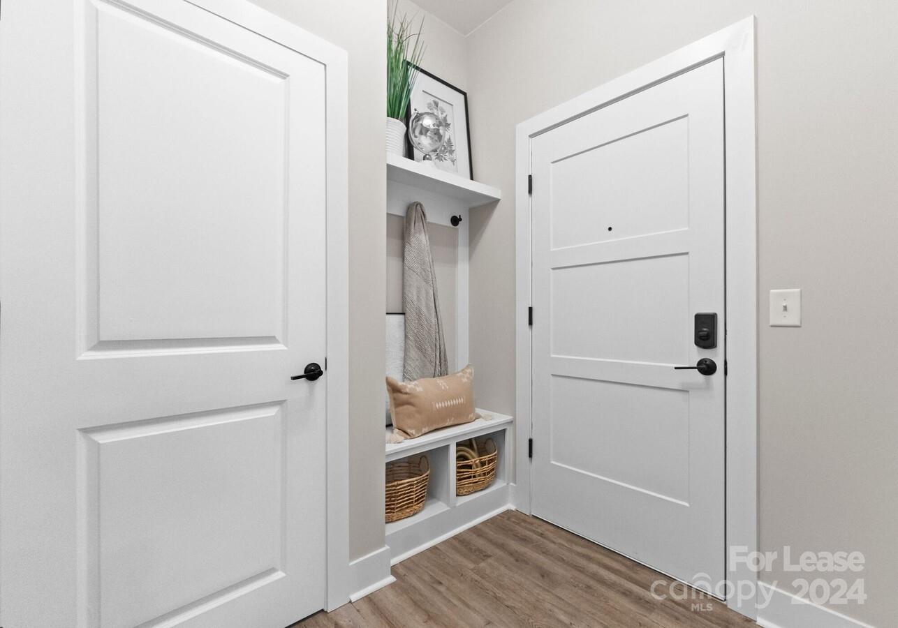 Charlotte, North Carolina 28209, United States, 3 Bedrooms Bedrooms, ,3 BathroomsBathrooms,Residential,Active,53846