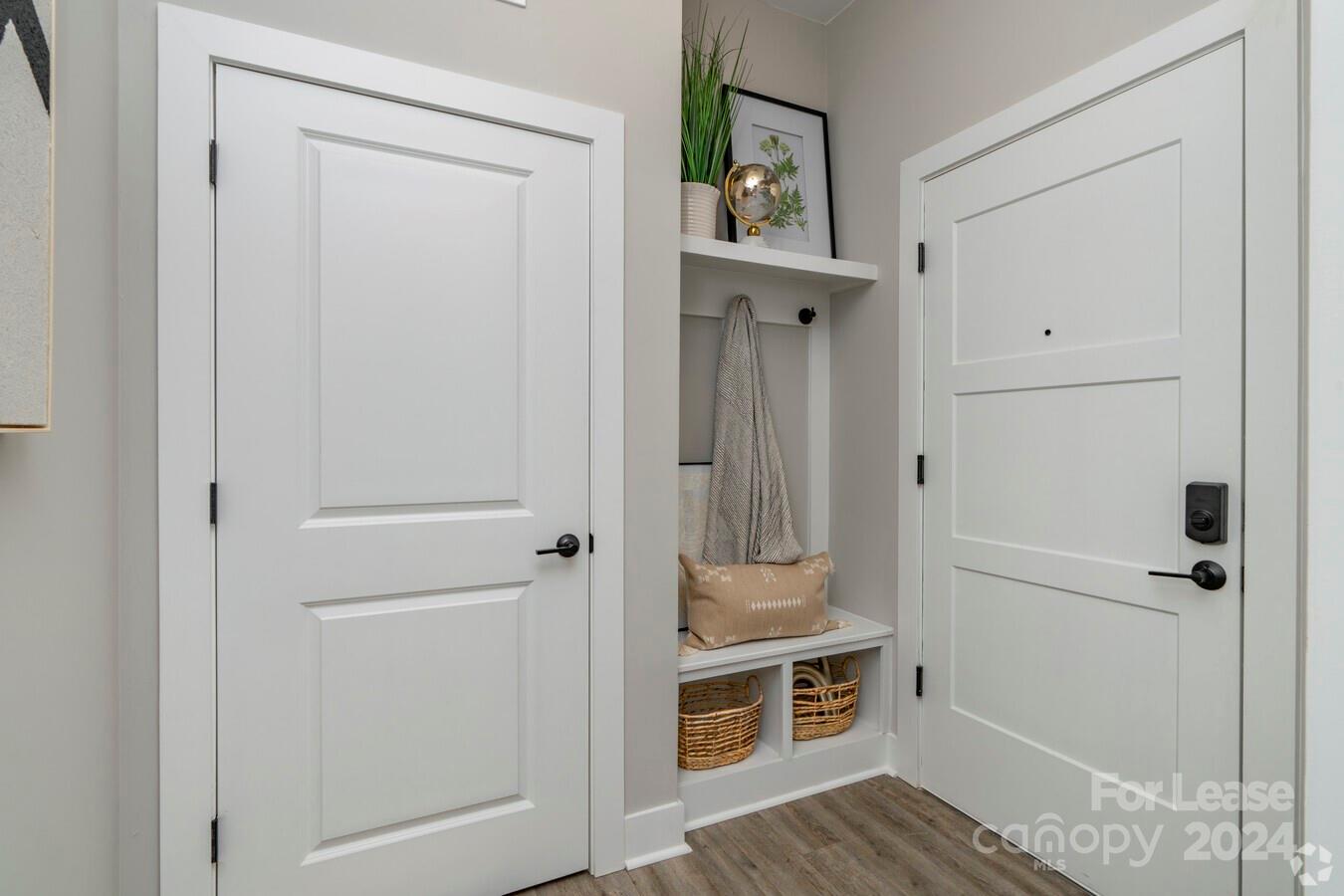 Charlotte, North Carolina 28209, United States, 3 Bedrooms Bedrooms, ,3 BathroomsBathrooms,Residential,Active,53846
