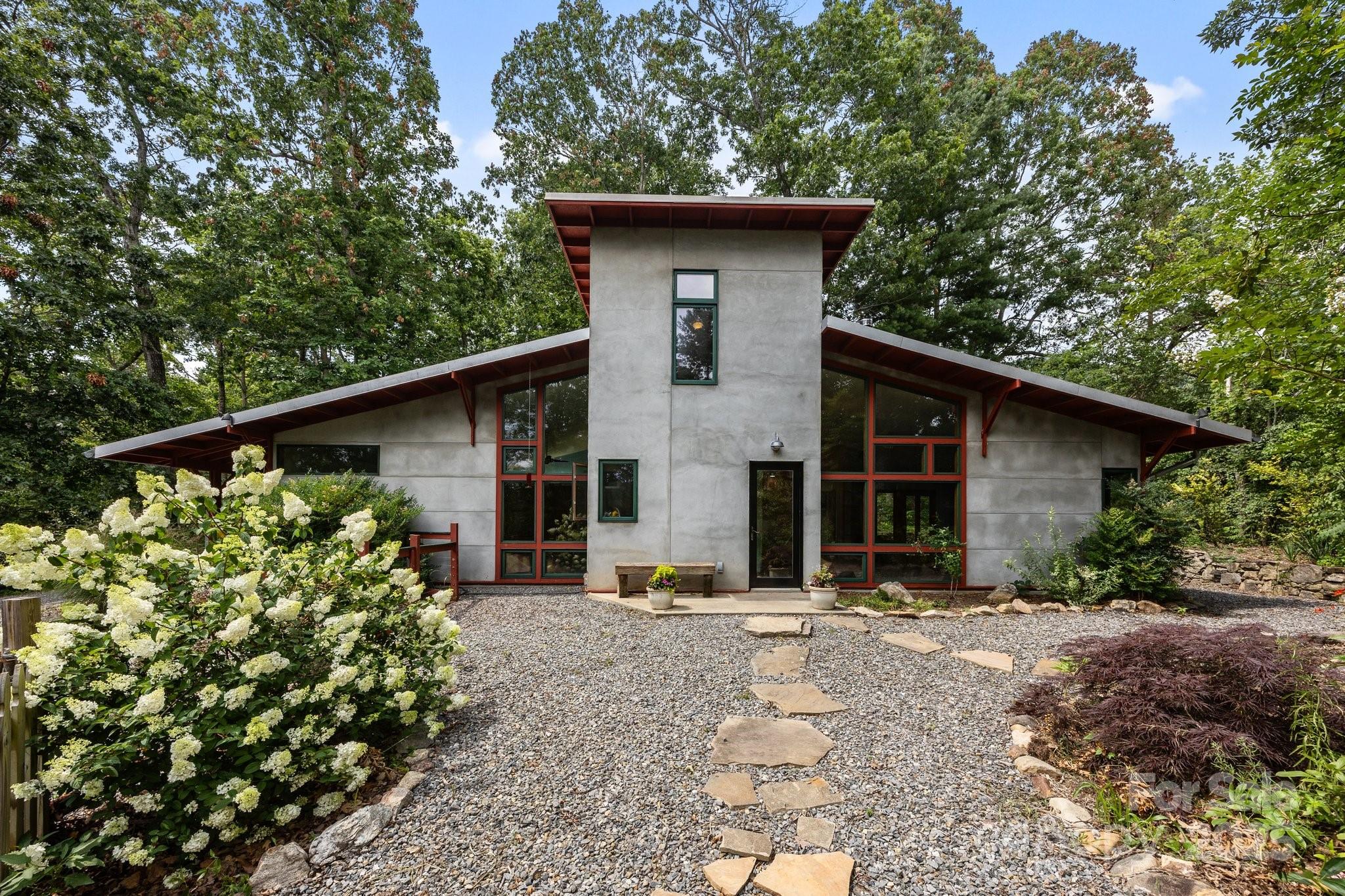 27 Rosebud Lane