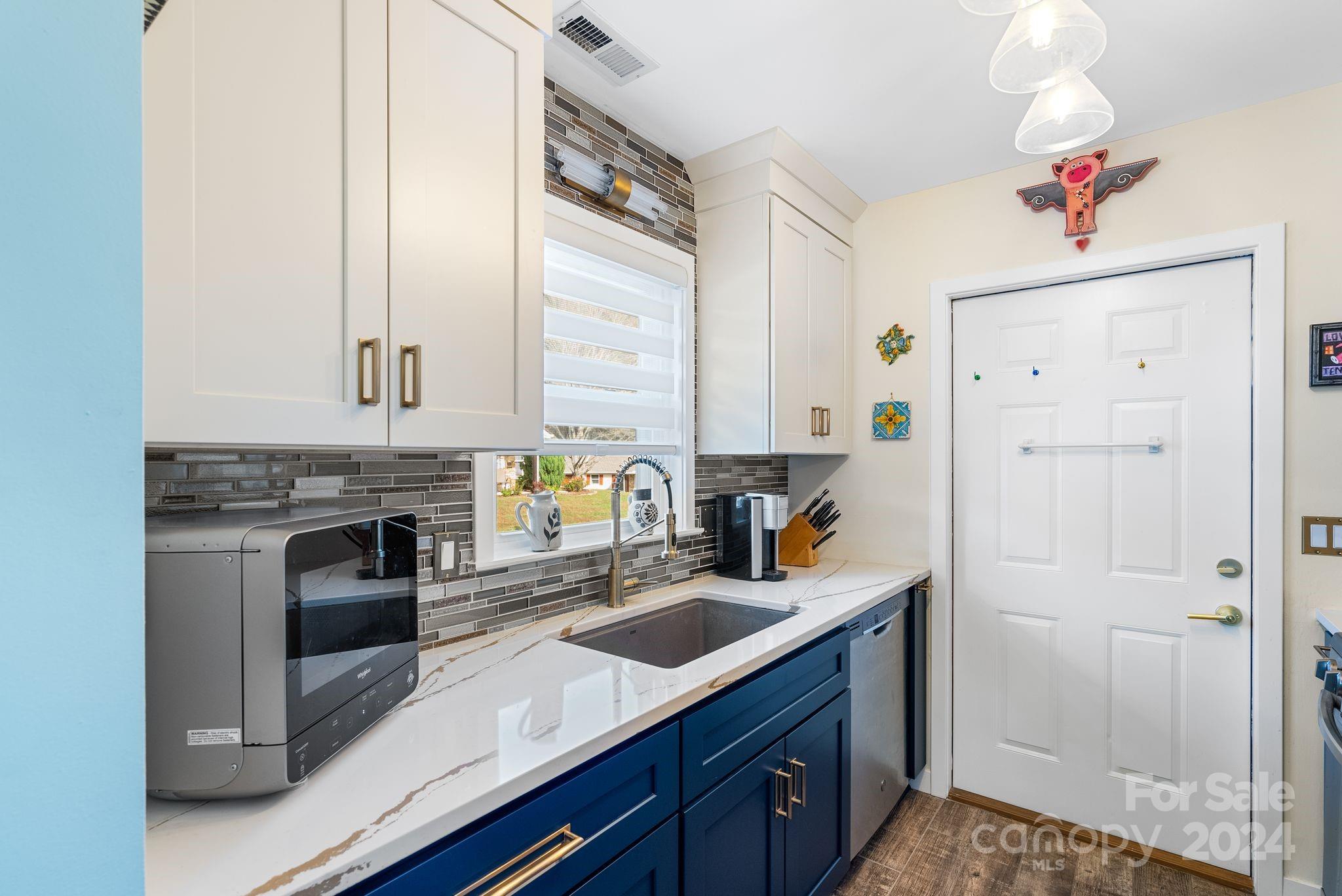 The Hills at Averys Creek - Residential