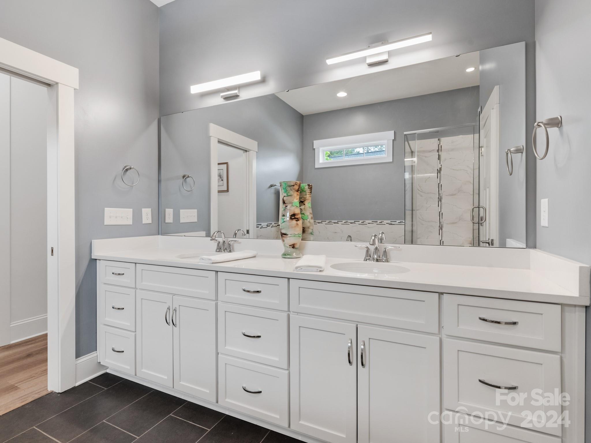 Riverchase Estates - Residential