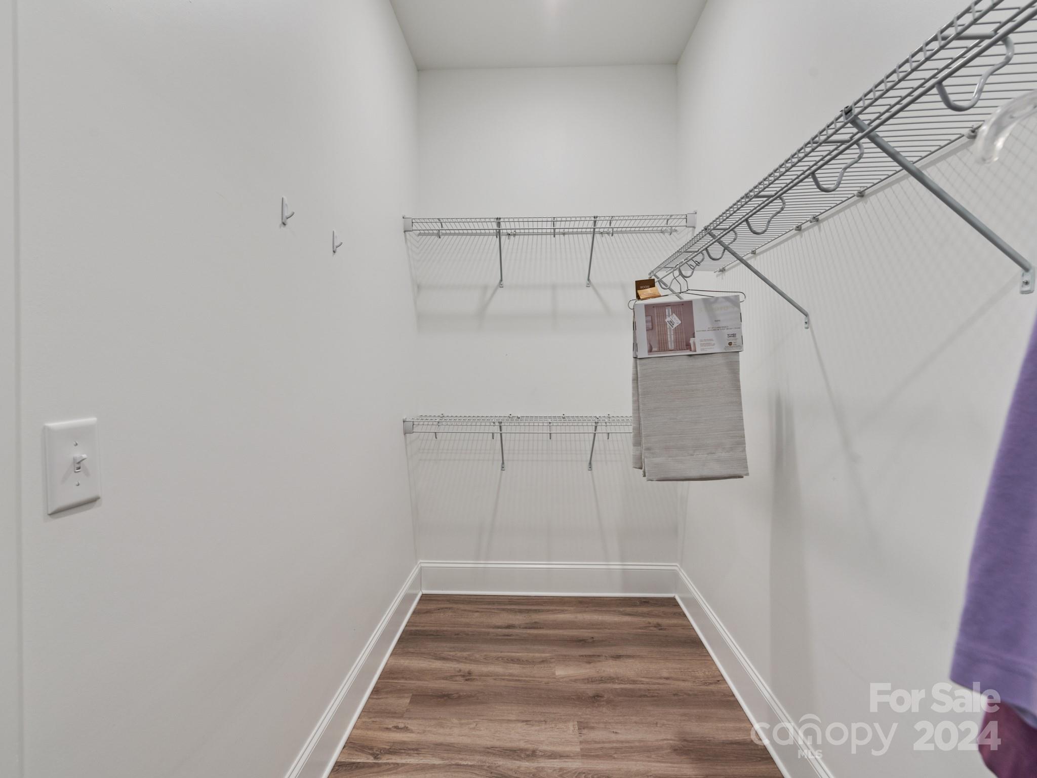 Riverchase Estates - Residential