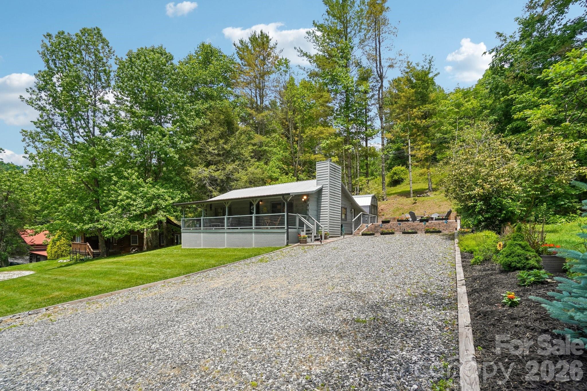 175 Village Lane