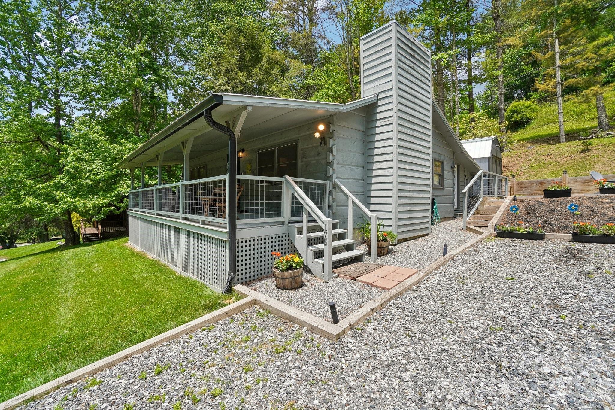 175 Village Lane