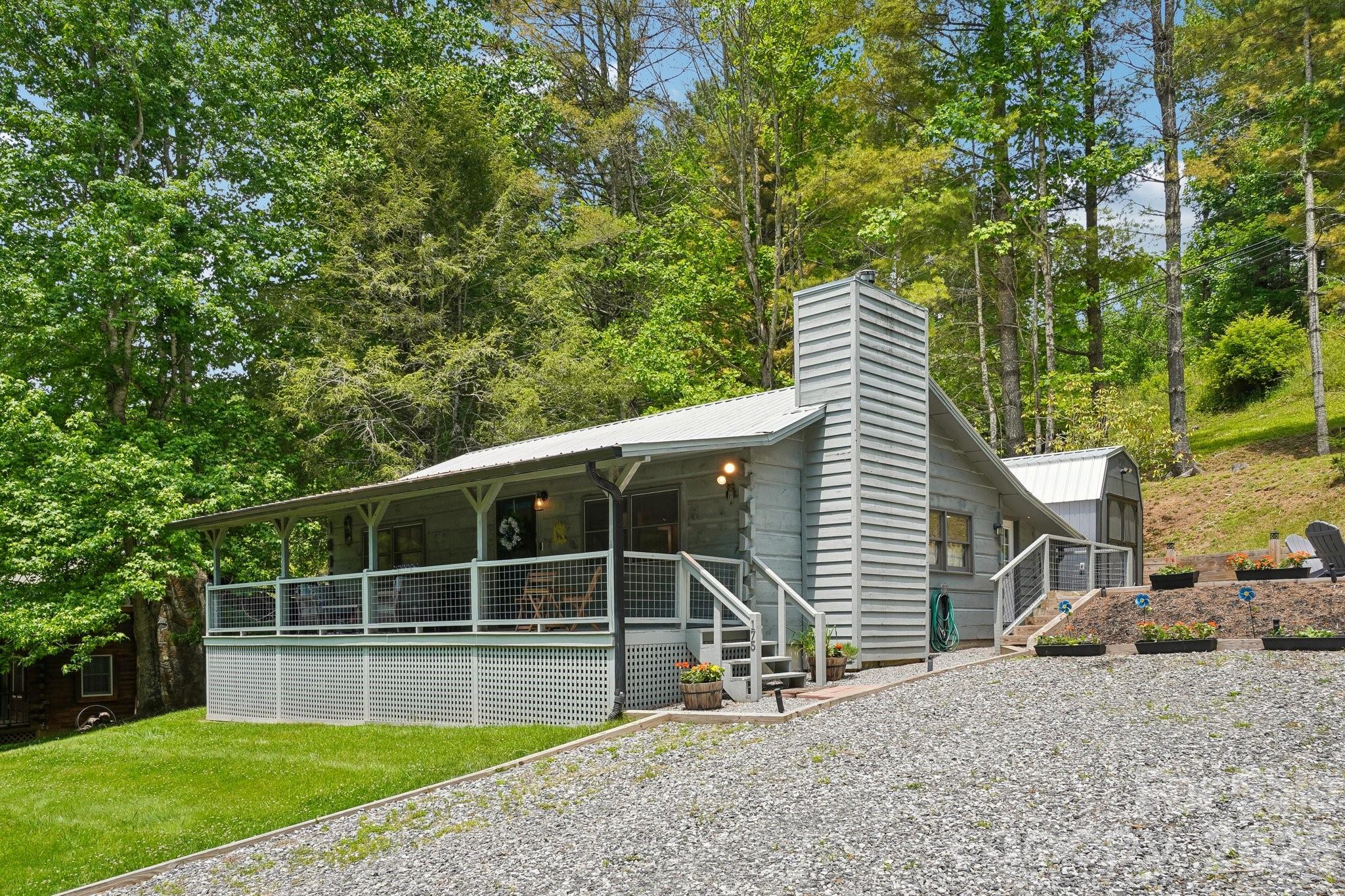 175 Village Lane