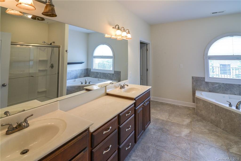 Bonito Ocaso in Crowell Farms - Residential