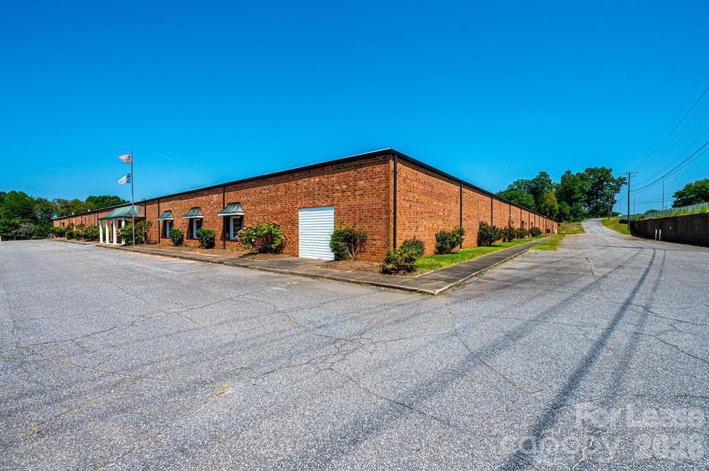 102 Section House Road NW