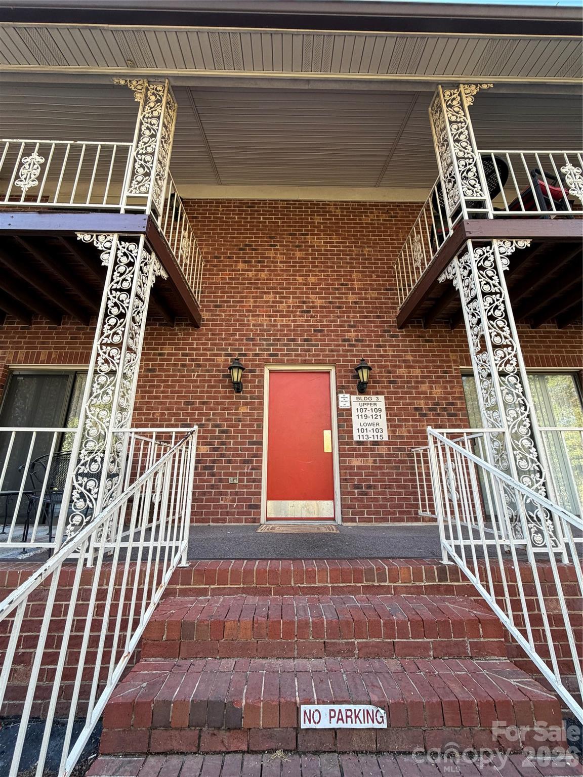 Carriage House - Residential