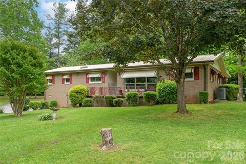 204 Reed Drive Flat Rock NC 28731
