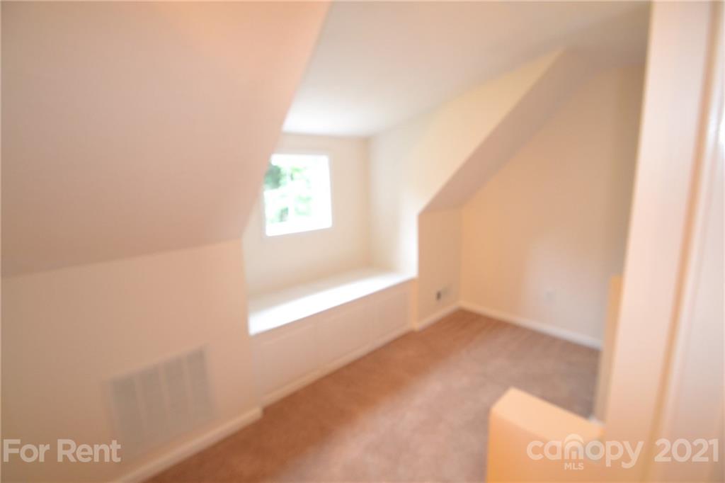 Hickory Hollow - Residential Lease