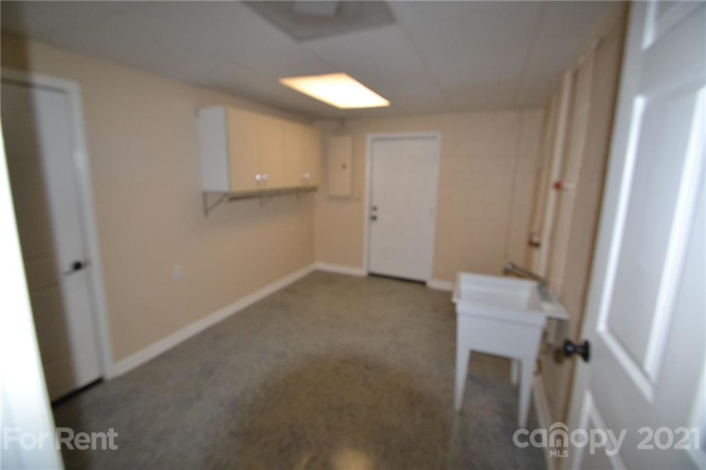 Hickory Hollow - Residential Lease