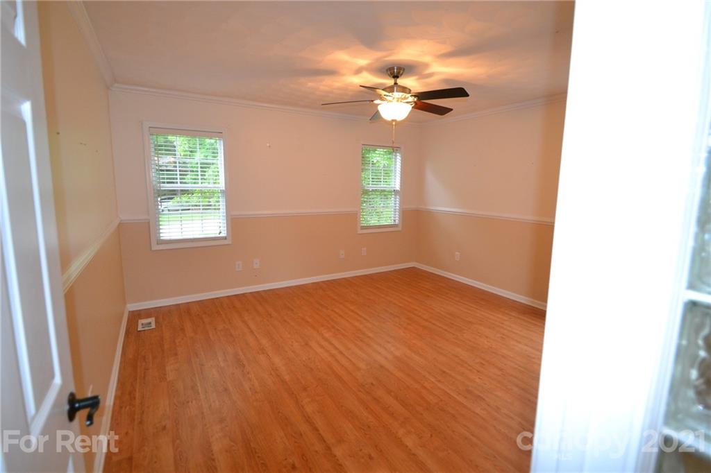 Hickory Hollow - Residential Lease