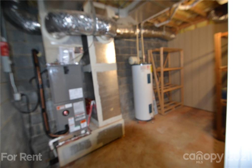 Hickory Hollow - Residential Lease