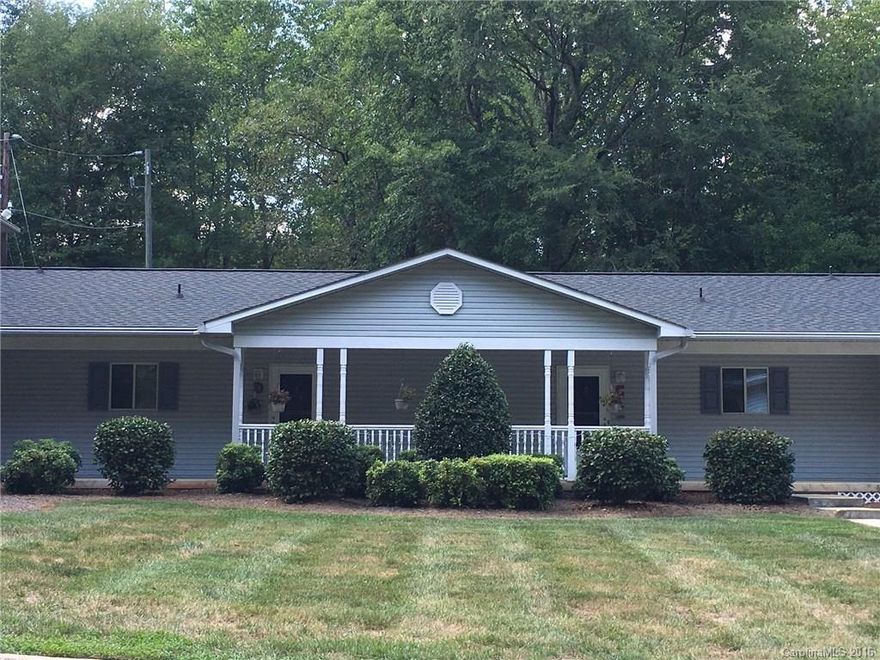 This cozy one level, 2 bedroom, 2 bath condo in Baraka Place is conveniently located on the ground floor with no one above or below.  Unit has private deck off back to relax and unwind.  The beautifully kept grounds include a swing and benches and are surrounded by woods. Complex has an inviting community room with a kitchen, fireplace and piano for large gatherings. Quiet area. Storage unit included.