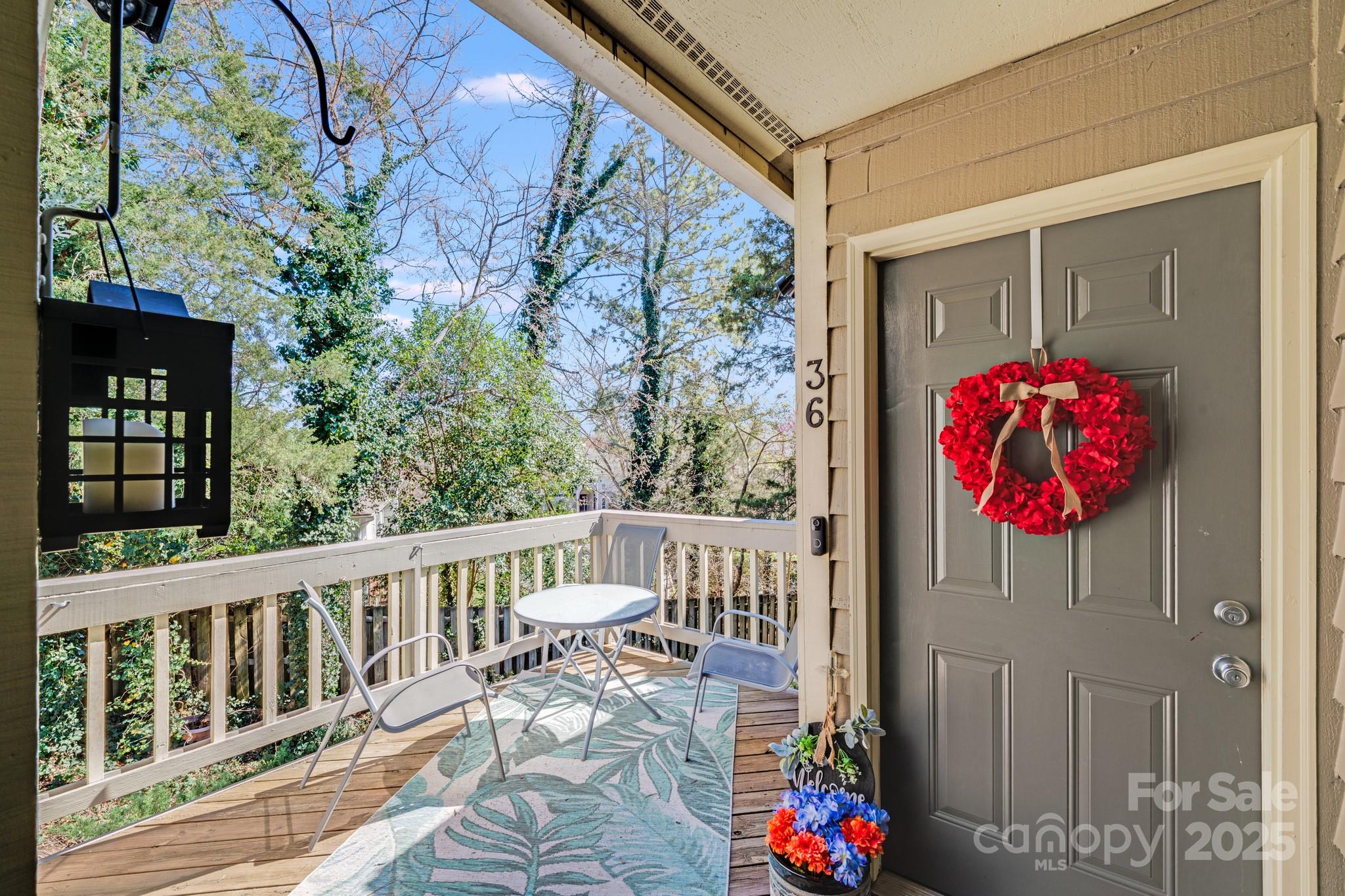 1606 Sharon Road W