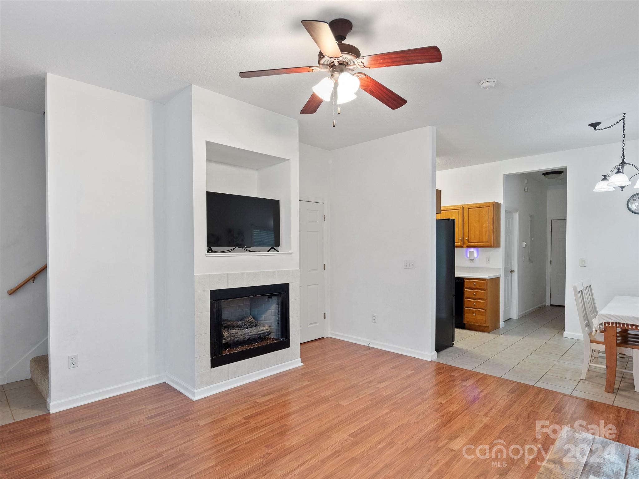 Scenic View Terrace - Residential