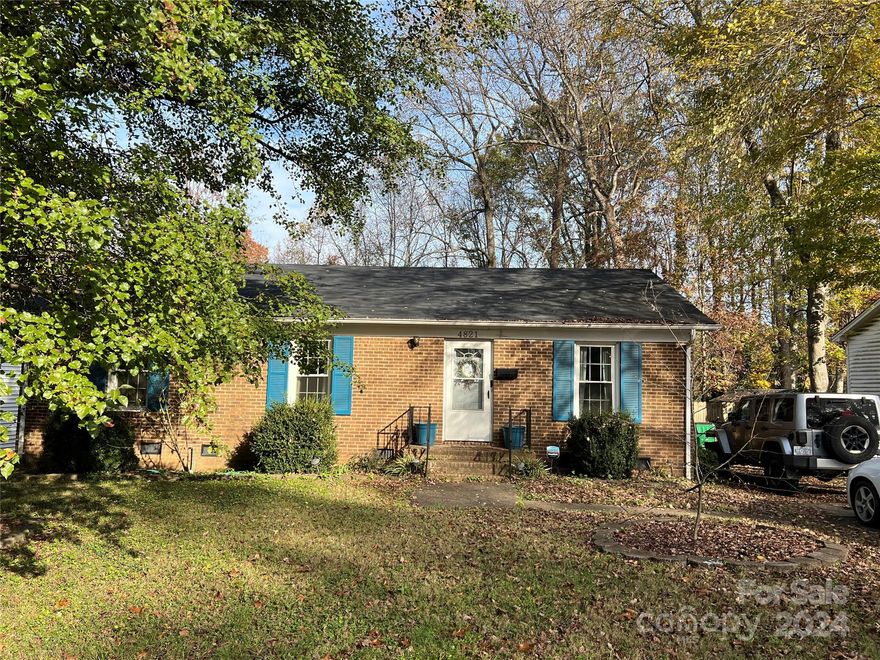 Beautiful 3 bedroom/2 baths all brick ranch on a great lot.  Laminate flooring throughout the entire home, no carpet. Updated bathrooms with tile floors and tiled surround shower/tub.  All windows in the home were replaced in 2019 and new roof 2023.  A huge backyard with a large deck and shed.