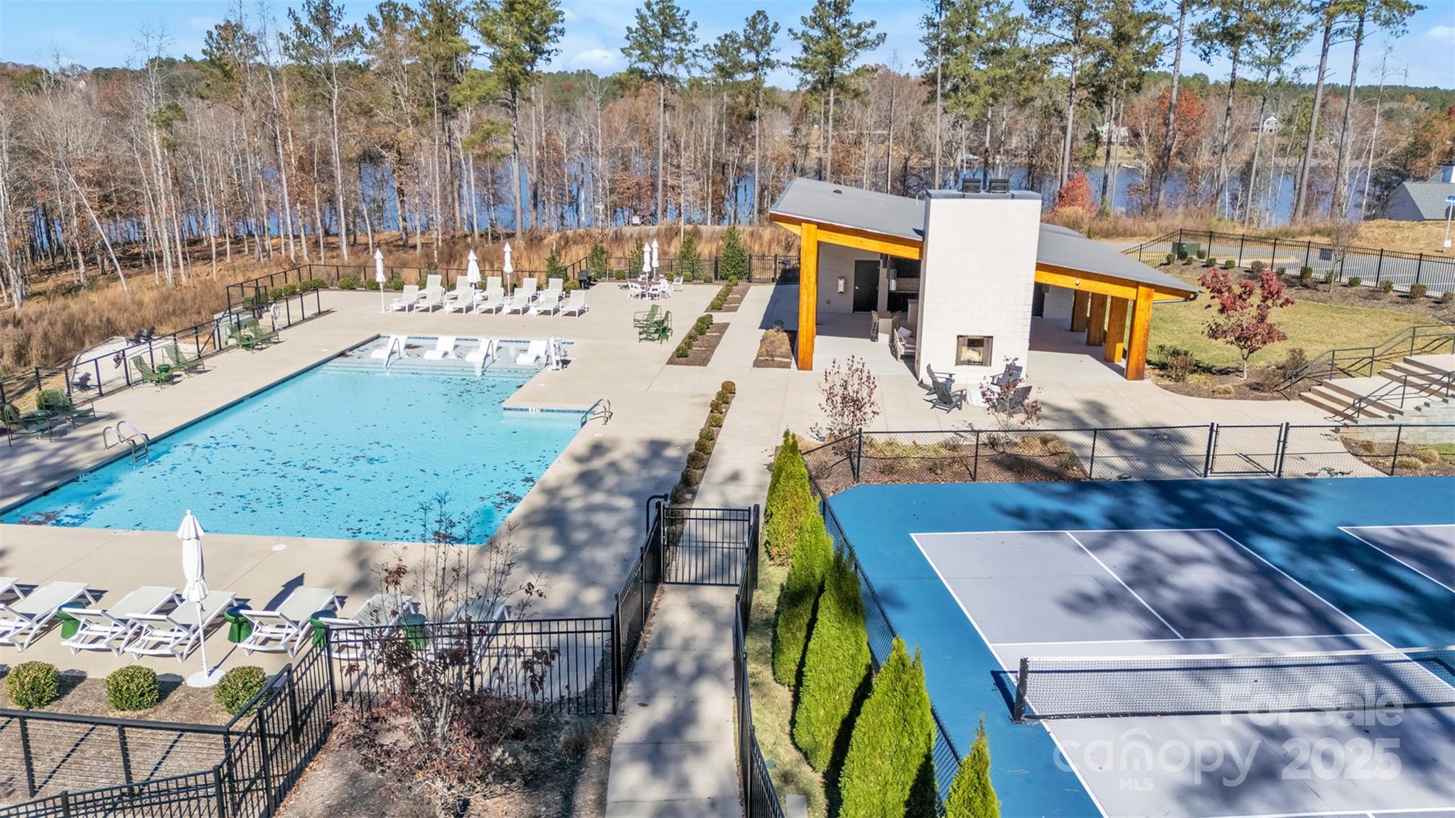 Lakeside Reserve - Land