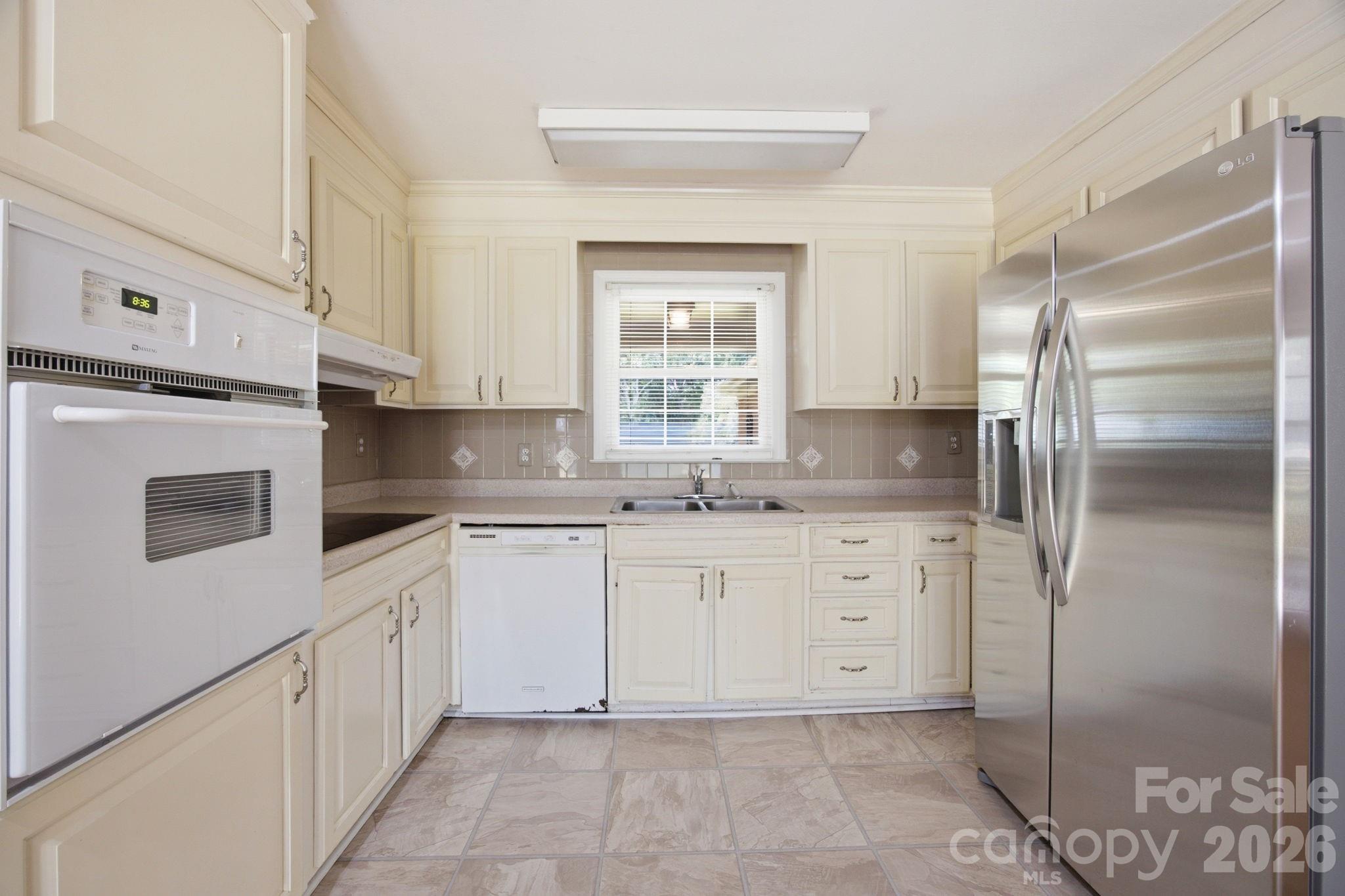 3630 Sulkirk Road 1