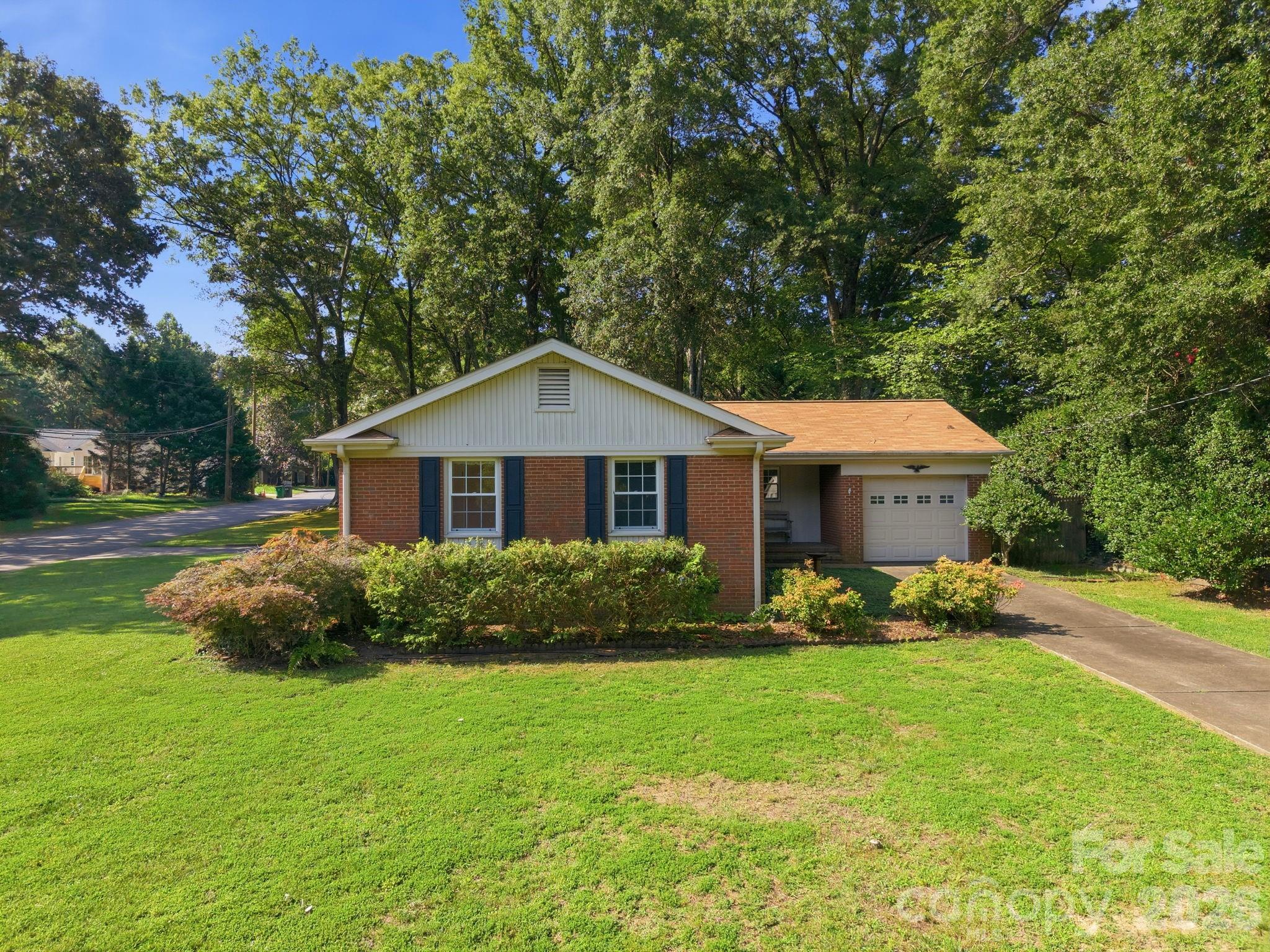 3630 Sulkirk Road 1