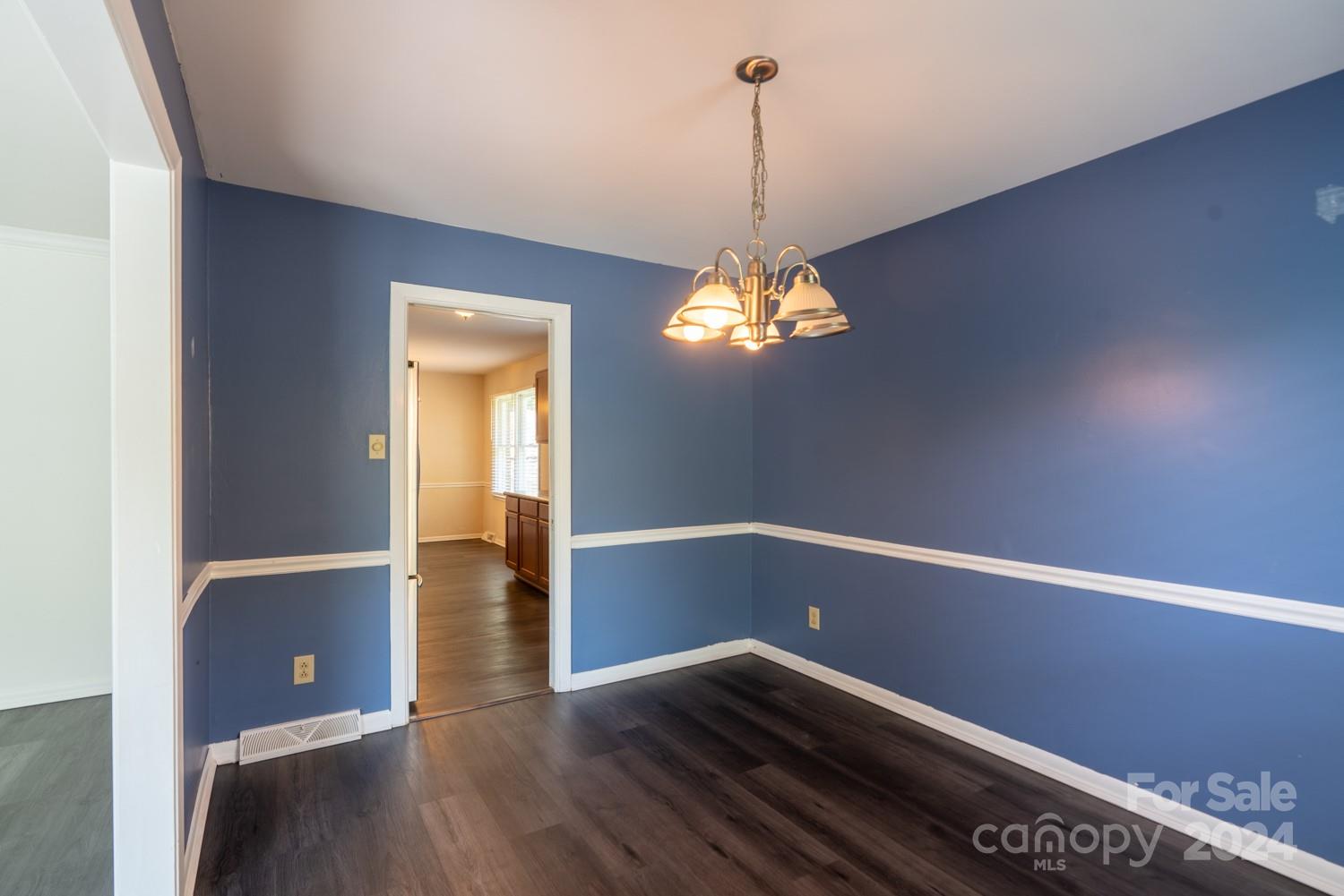 5511 Faulconbridge Road