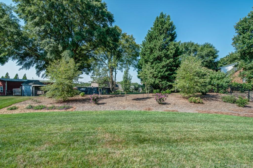 Barber Rock - Residential