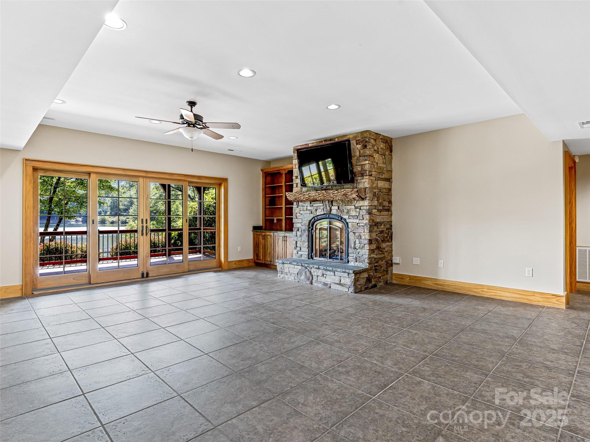 Eagle Lake - Residential