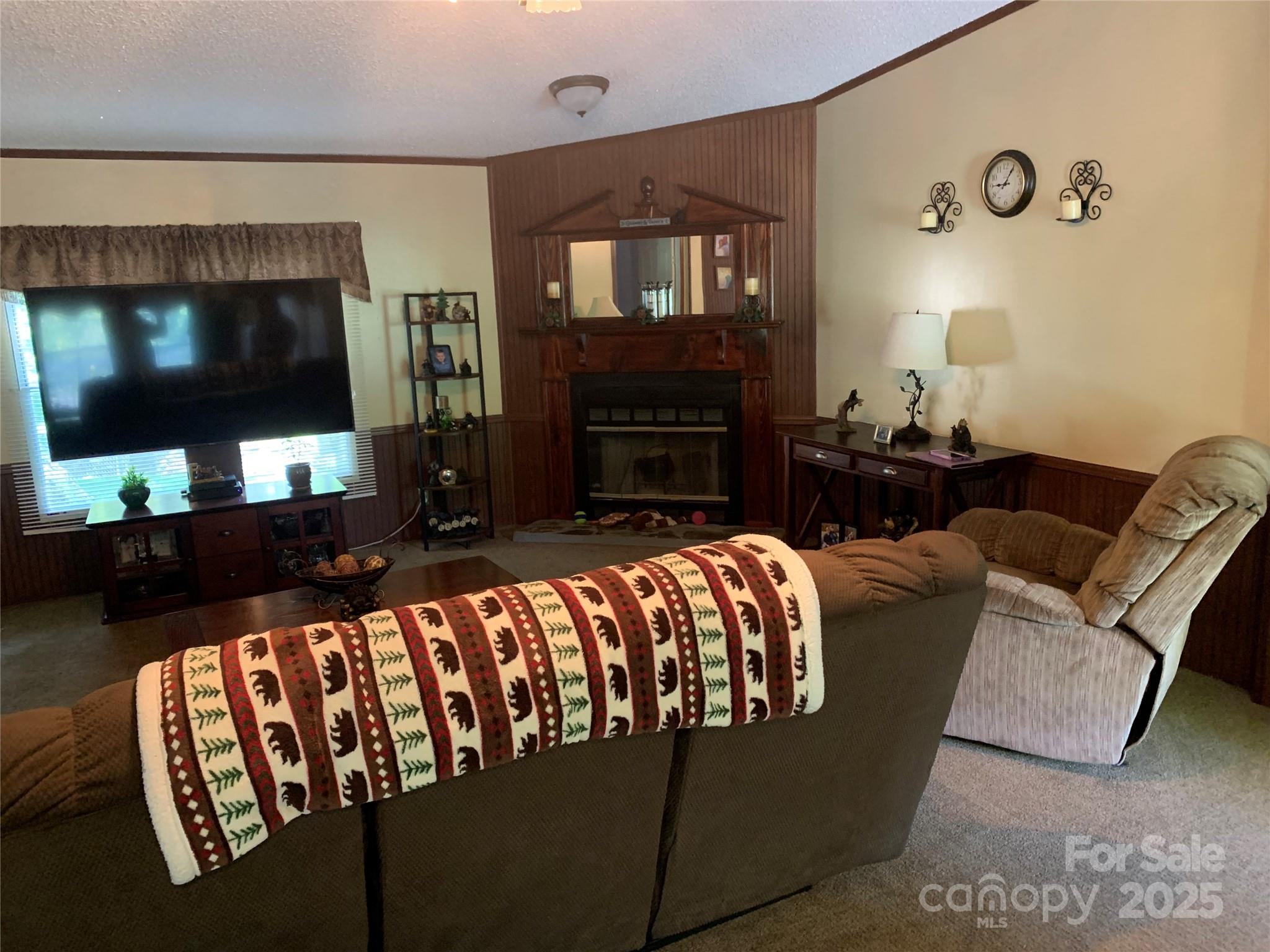 306 Fountain Way