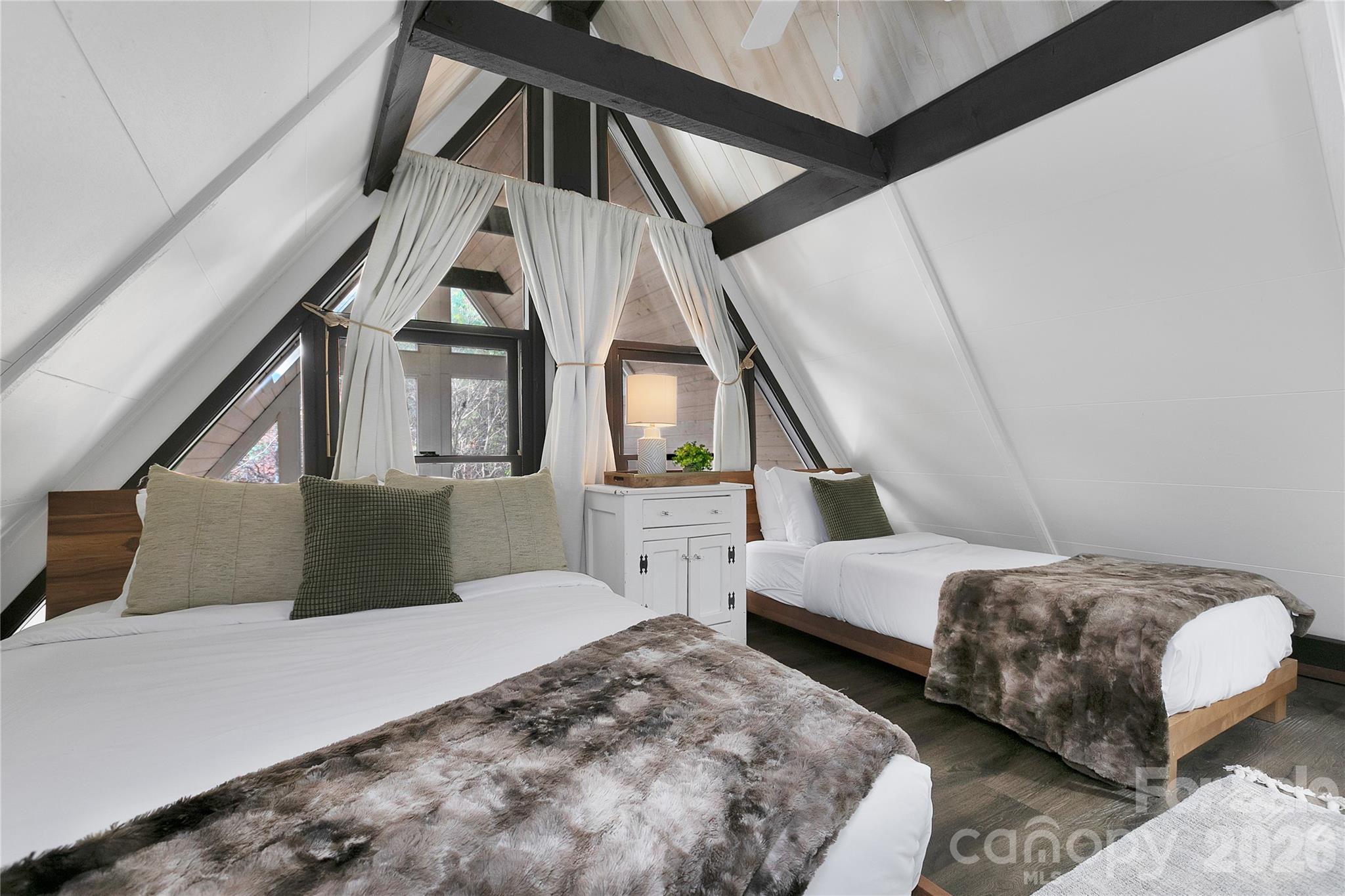 Connestee Falls - Residential