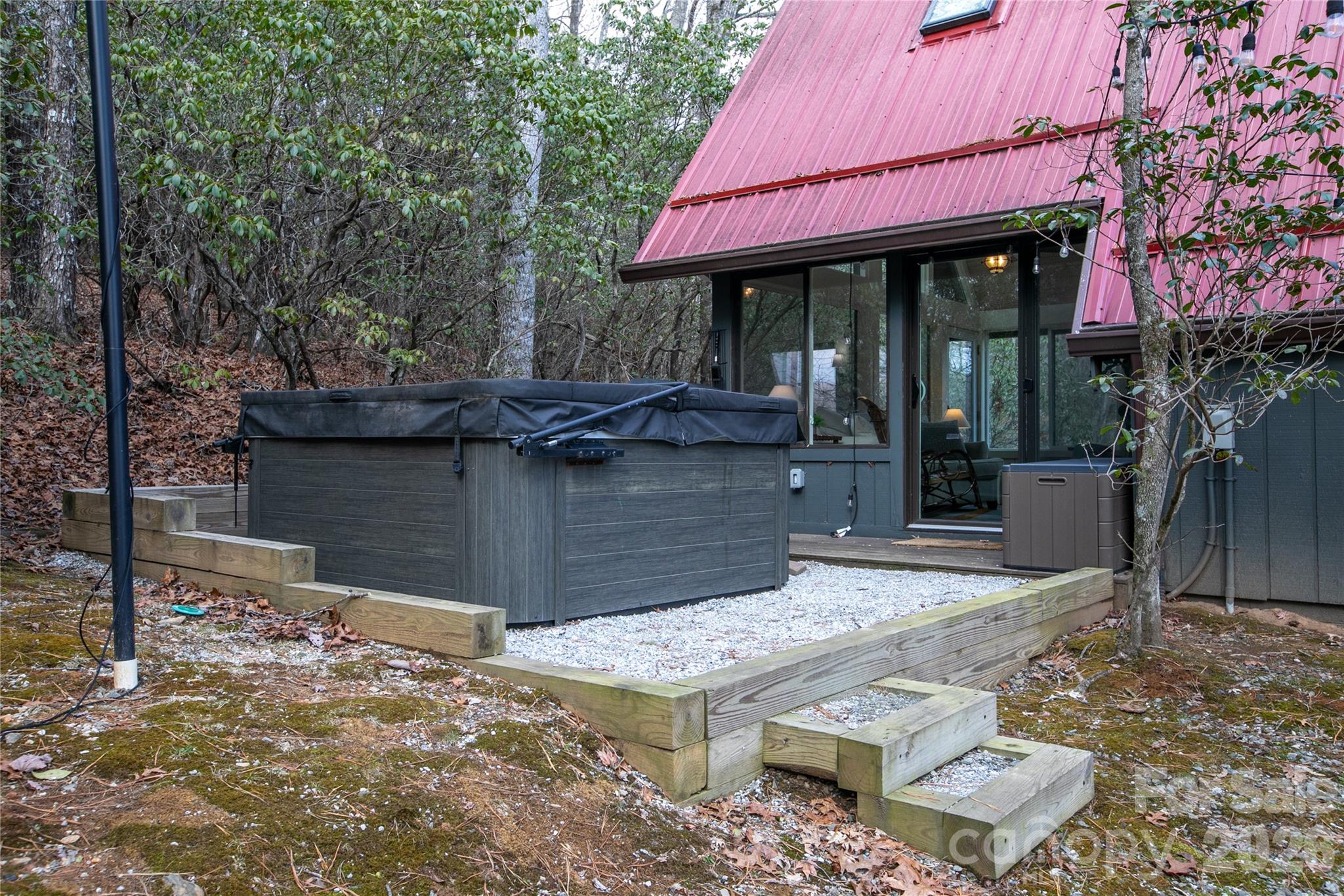 Connestee Falls - Residential