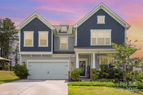 Photo of 205 Falls Cove Drive, Troutman, NC 28166 (MLS # 4270095)