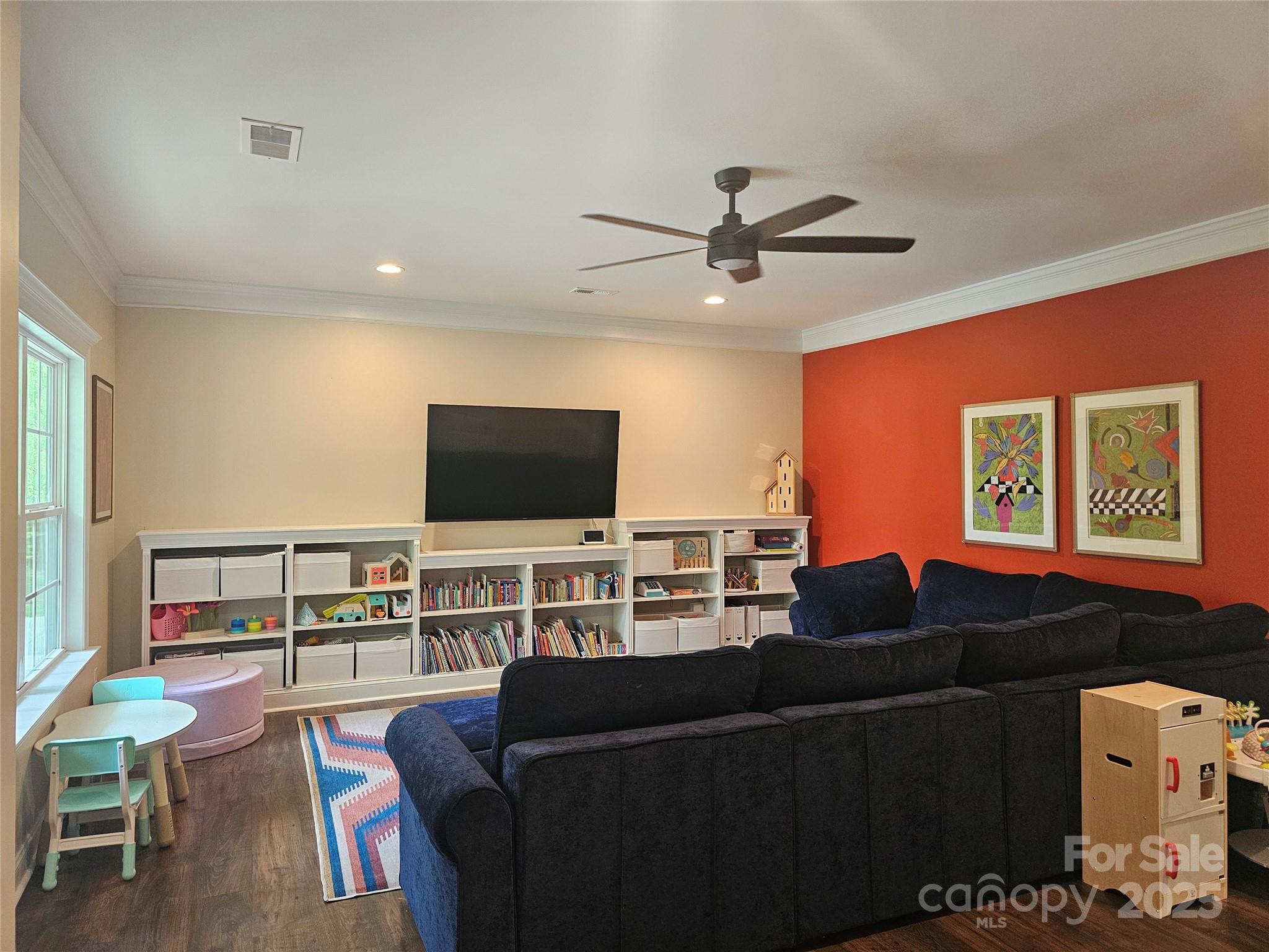 Forest Hills - Residential