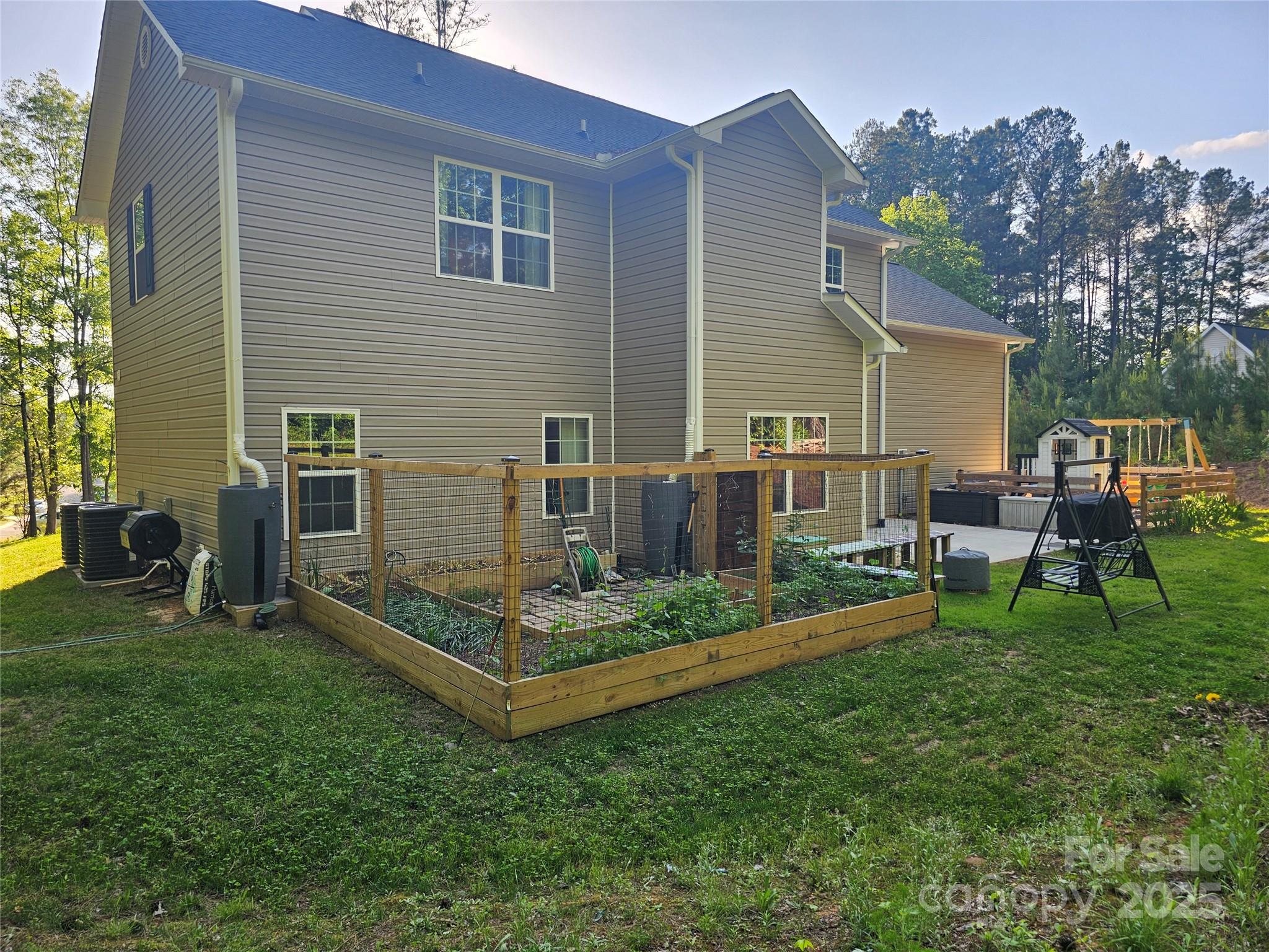 Forest Hills - Residential