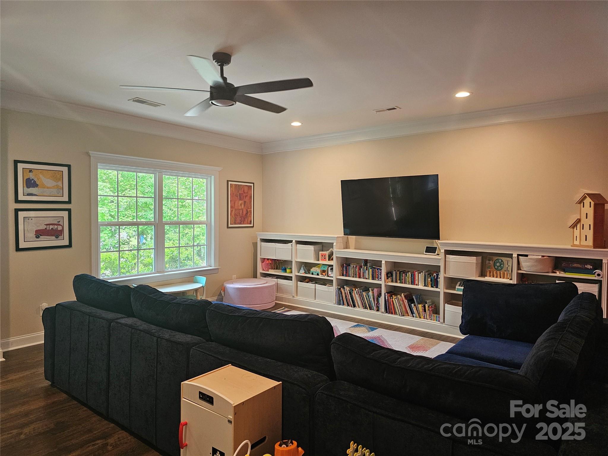 Forest Hills - Residential