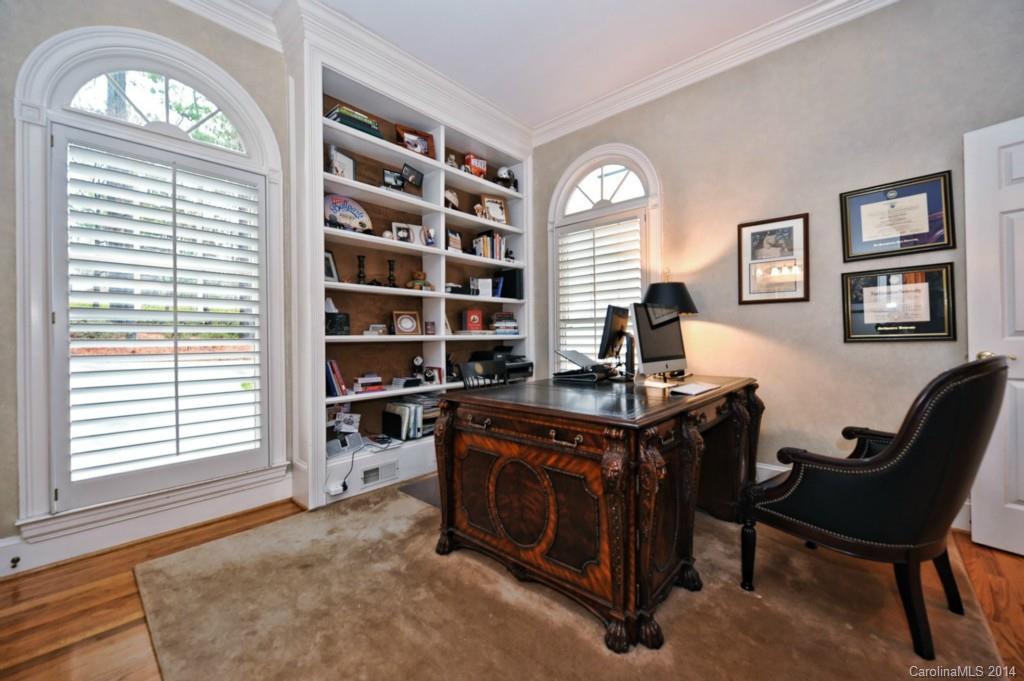 The Peninsula - Residential