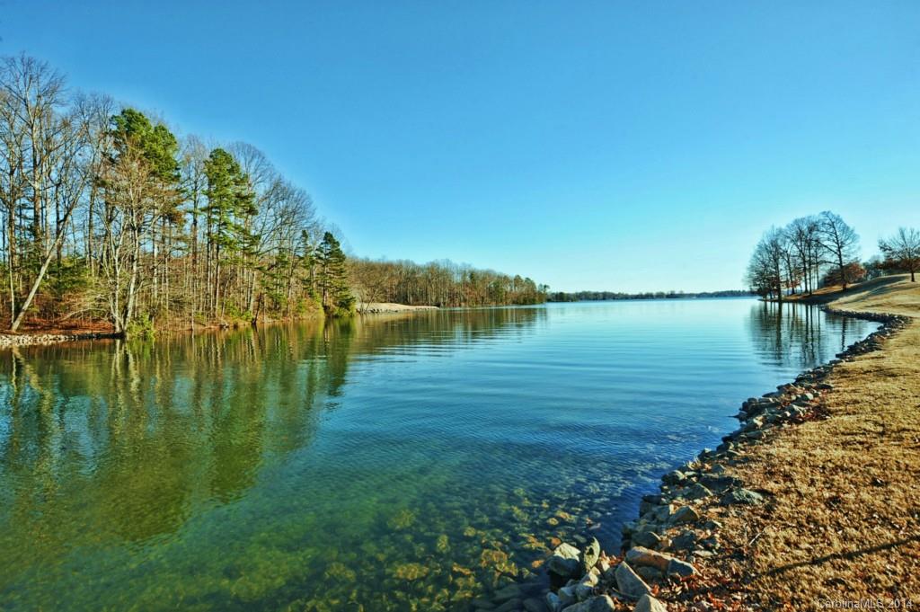 The Peninsula - Residential