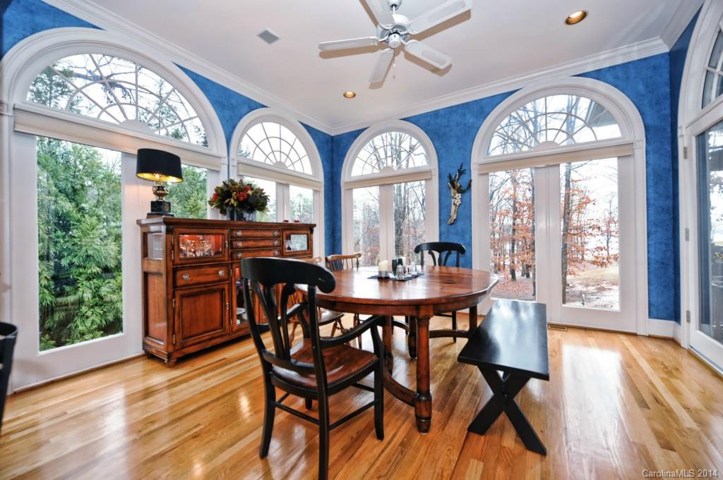 The Peninsula - Residential