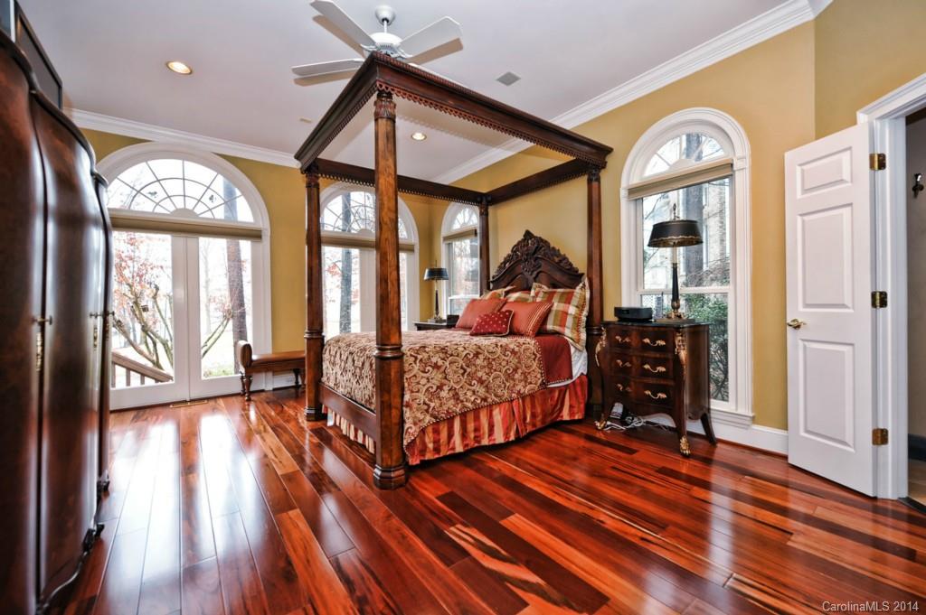 The Peninsula - Residential