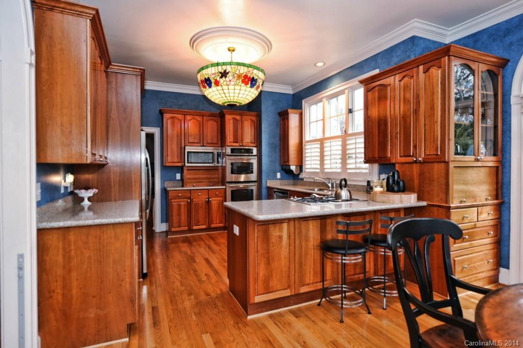 The Peninsula - Residential