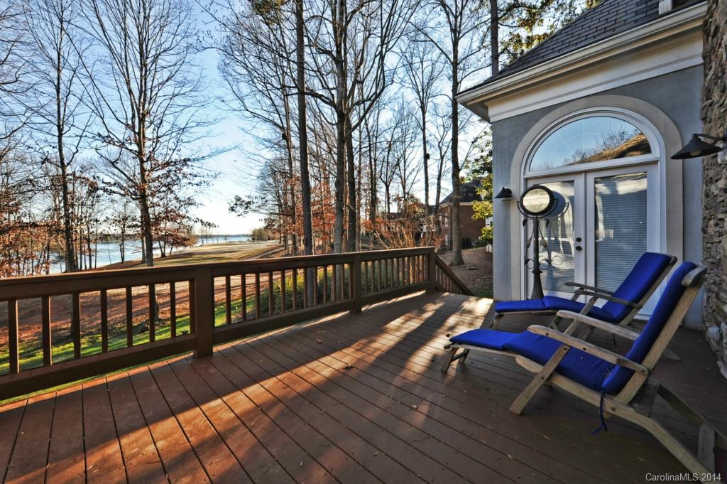 The Peninsula - Residential