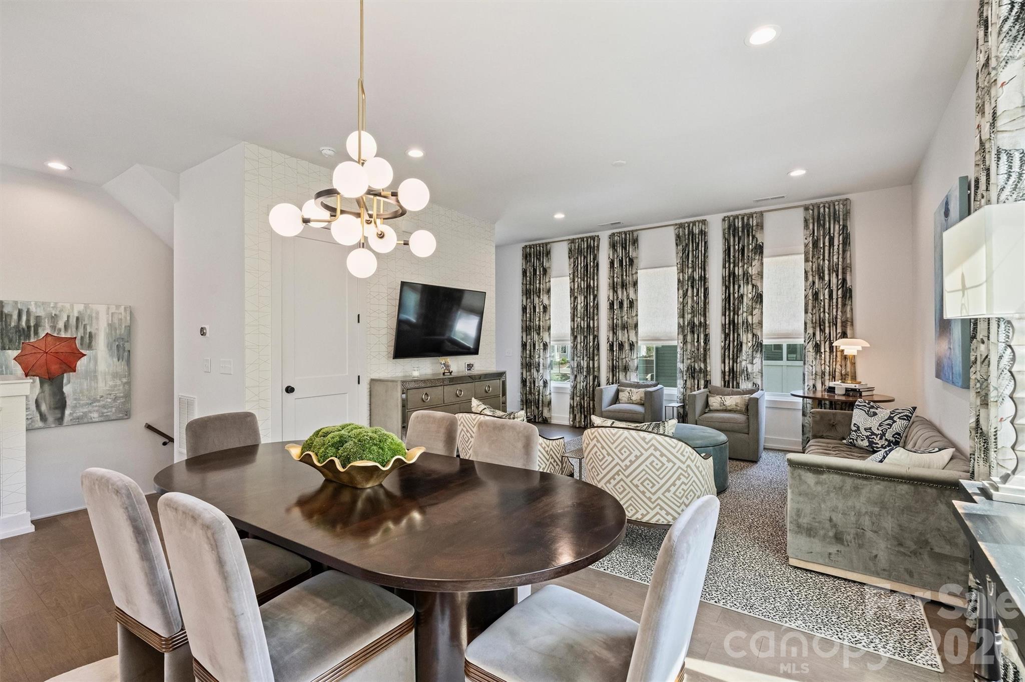 1500 Hawthorne Lane A