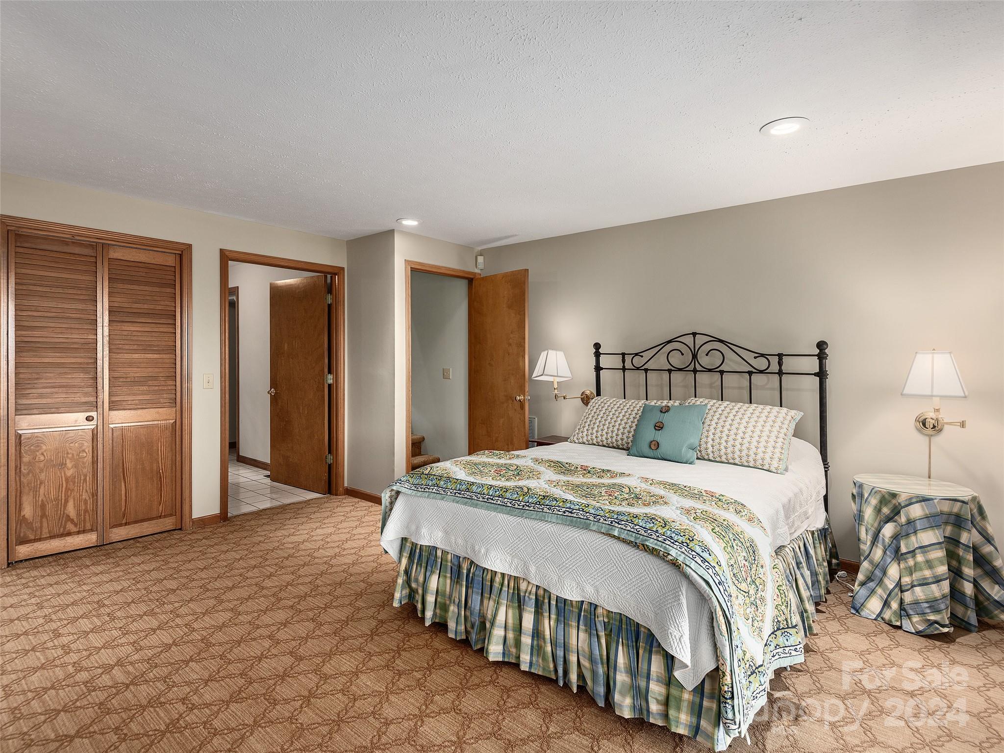 Continental Cliffs - Residential