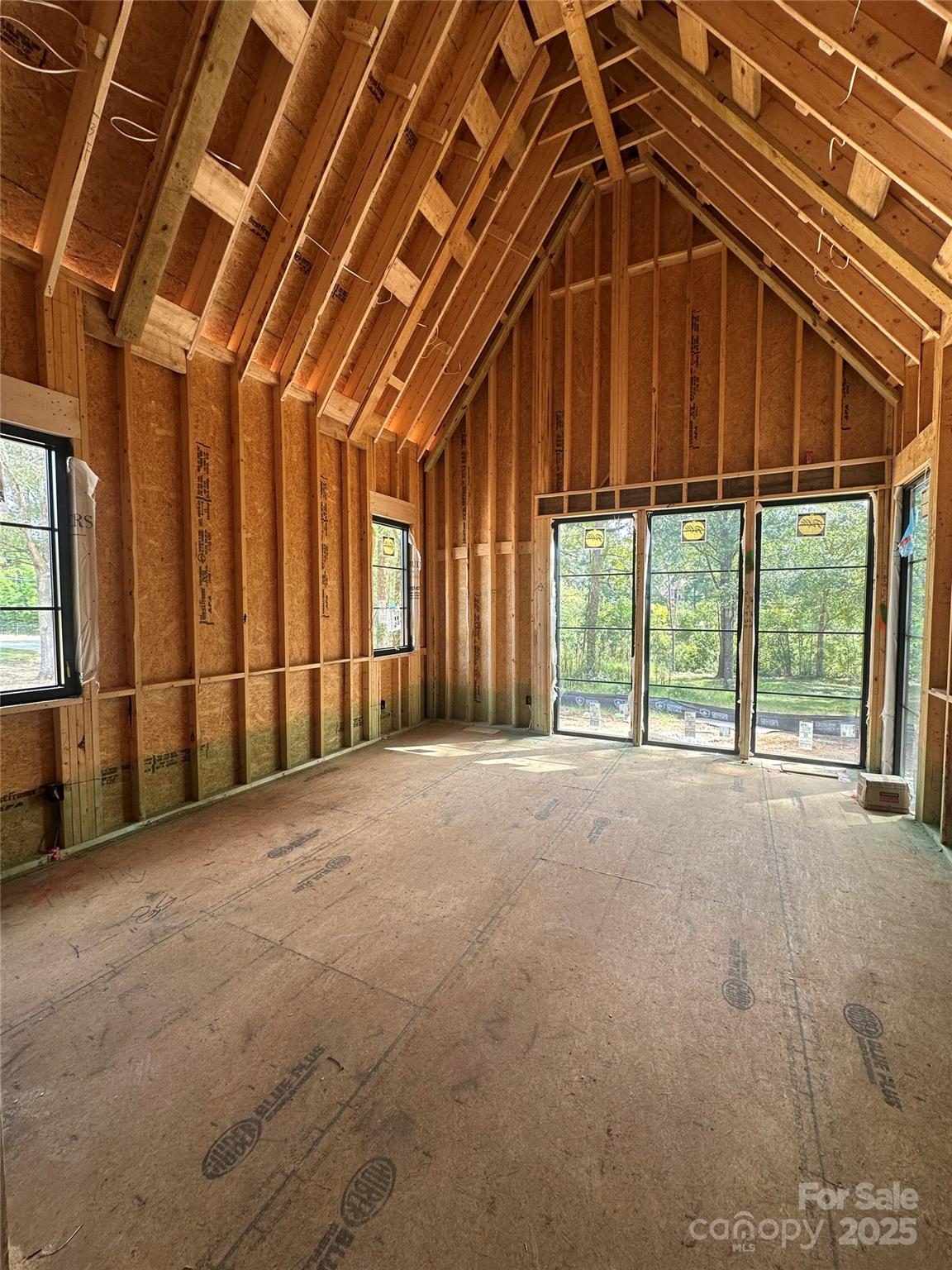 1209 Meadowood Lane